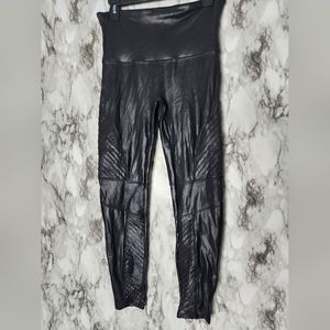 Spanx Textured Ridged Leggings Pants